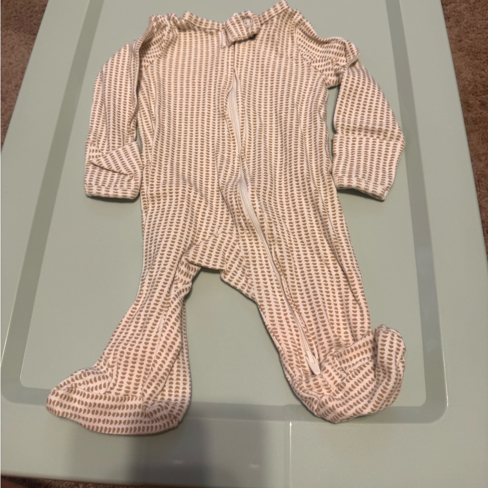 Assorted New born onesie Footies